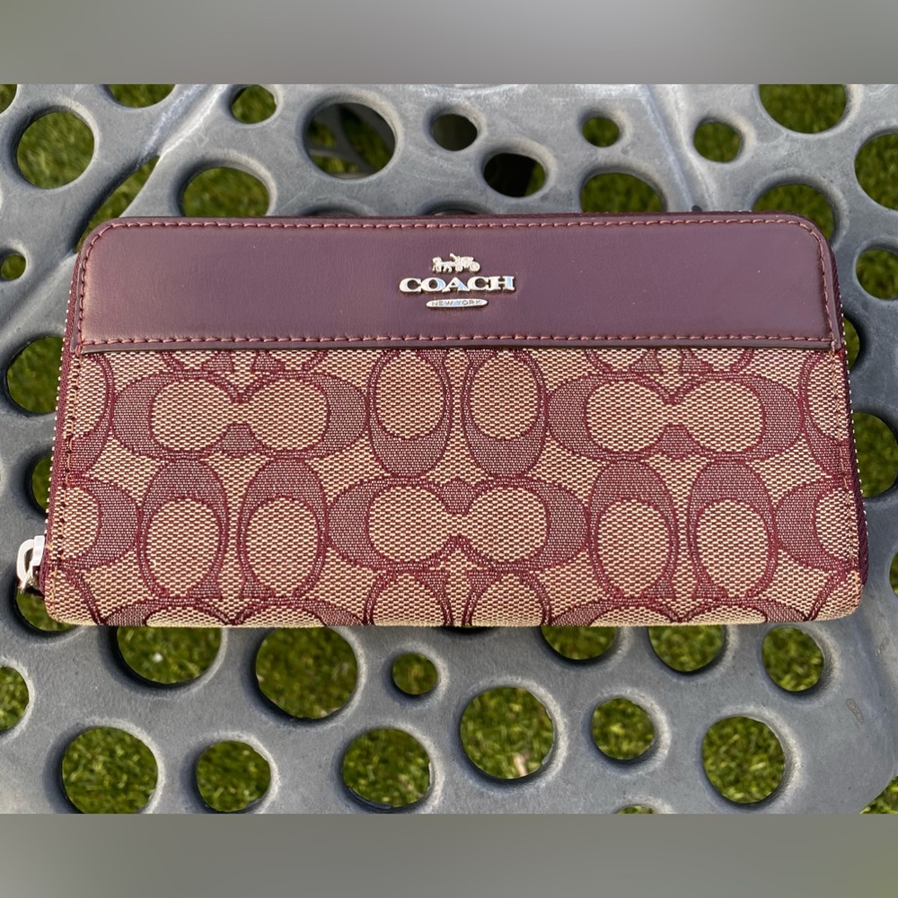 Coach wallet New York